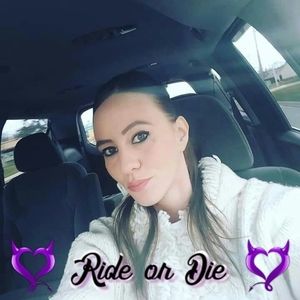 Meet your Posher, Desiree